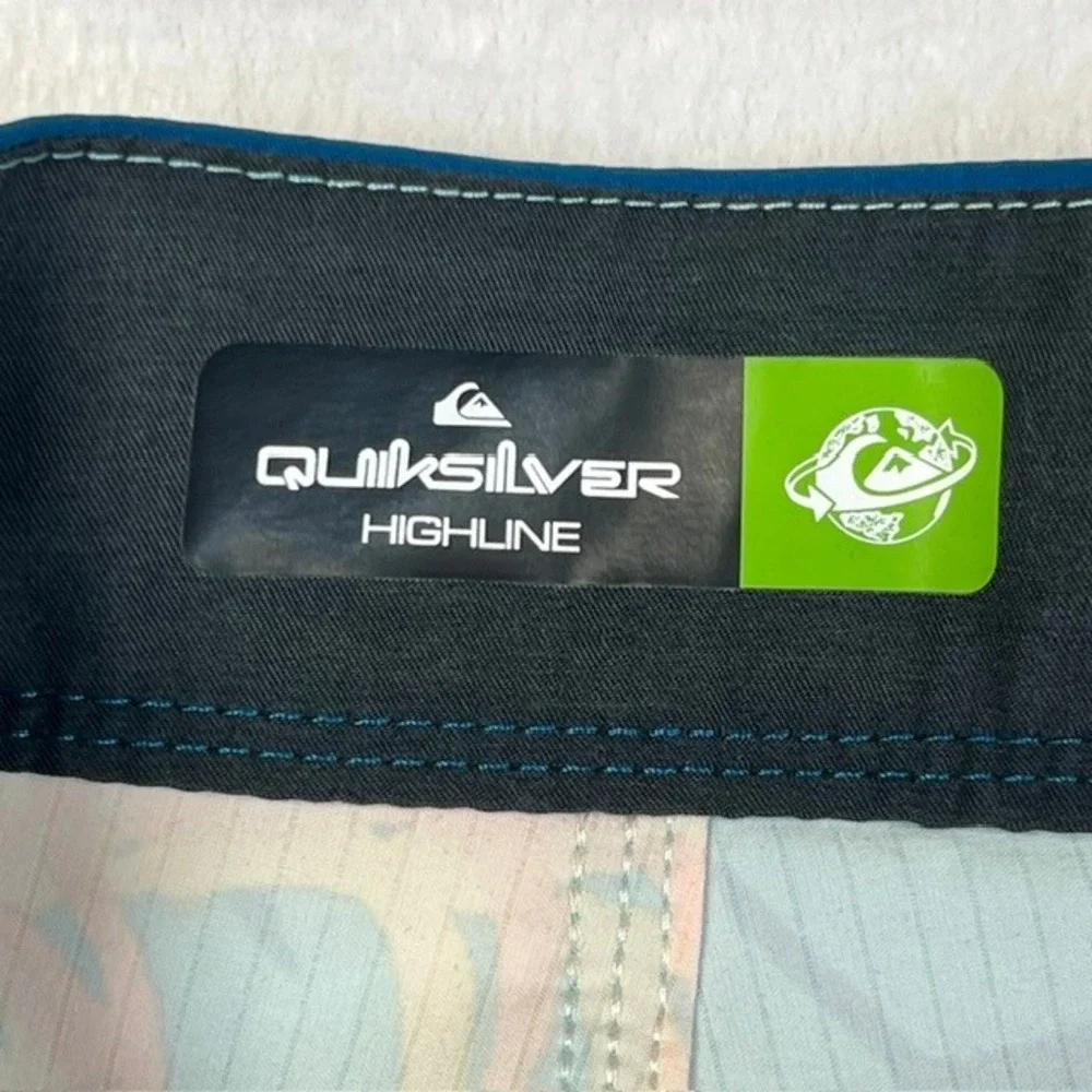 Quiksilver Highline Scallop 19‎ Mens Boardshorts Teal Palm Leaf Size 29 NWT